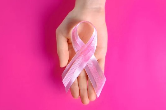 Pedala em Alusão ao Outubro Rosa: Projeto Facilitador Equivida Unindo a Comunidade Contra o Câncer de Mama