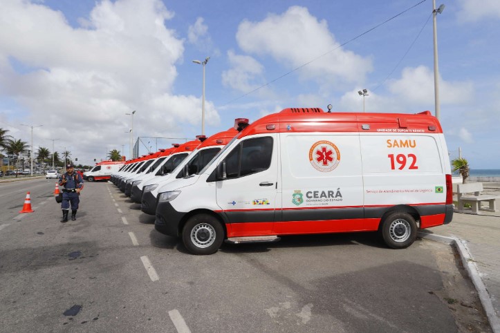 Frota do Samu Ceará é renovada com 33 novas ambulâncias para atender população em 25 municípios